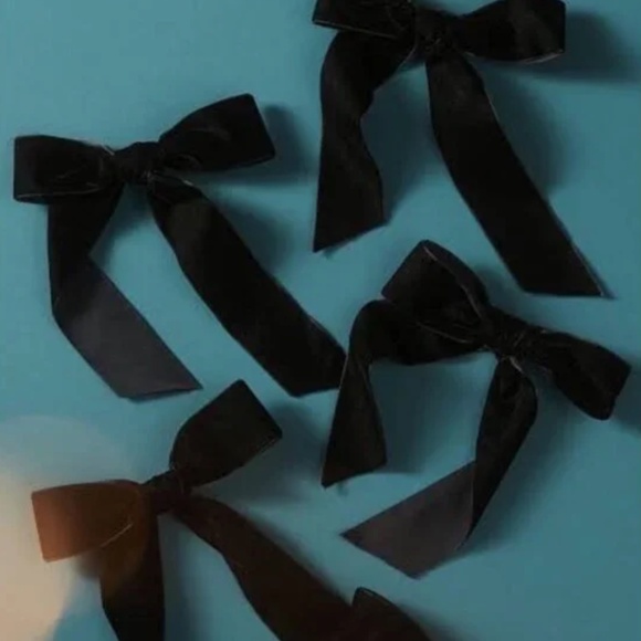 NWT Anthropologie Velvet Bow Clip-On Black Ornaments *Set of 6* - Picture 2 of 7